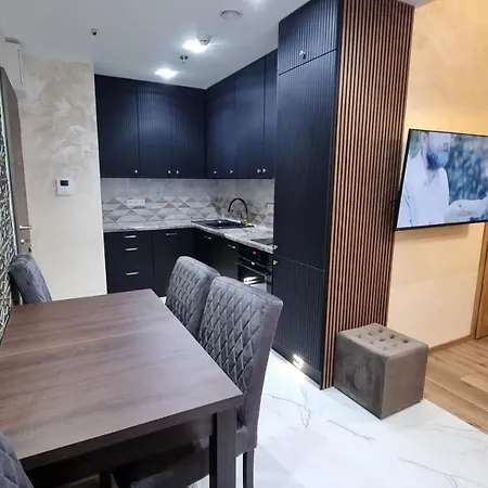 Luxury Seveeu Apartman Varsó