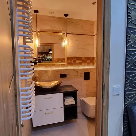 Luxury Seveeu Varsó