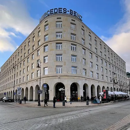 Luxury Seveeu وارسو