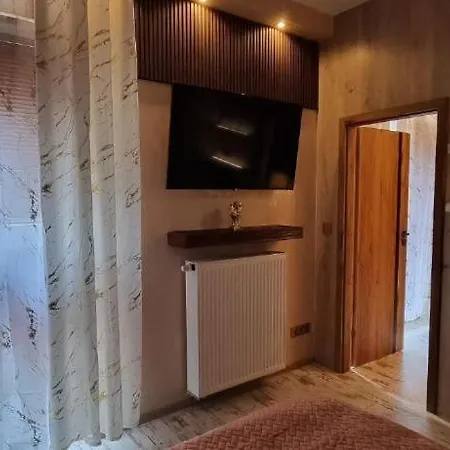 Luxury Seveeu * Varşova