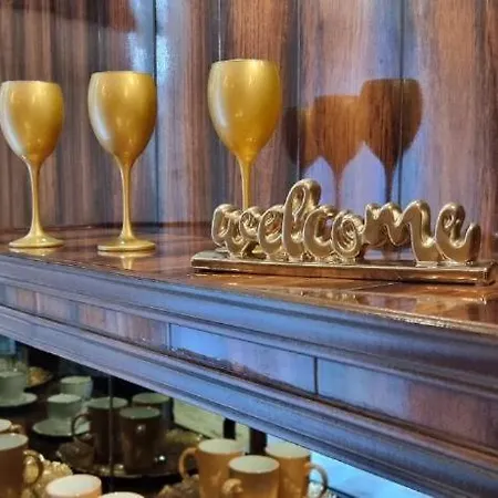 Luxury Seveeu * Varşova